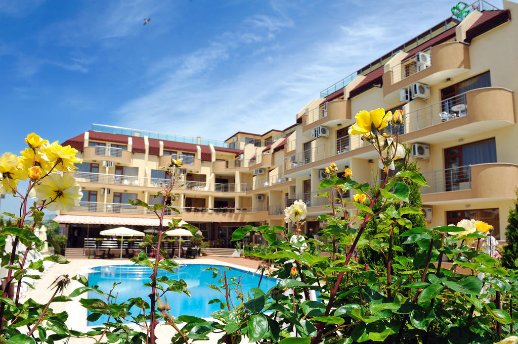 Hotel Iris Νεσέμπαρ Εξωτερικό φωτογραφία